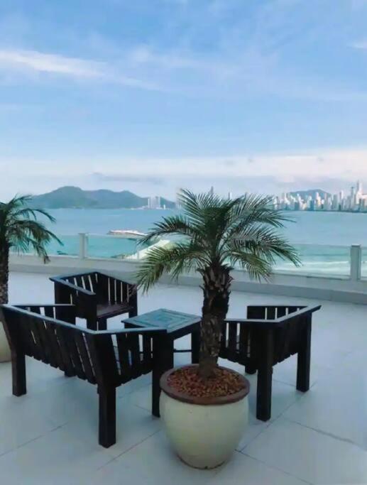 Piscina A Beira-Mar, Tranquilidade E Qualidade No Melhor De Bc Балнеариу-Камбориу Экстерьер фото