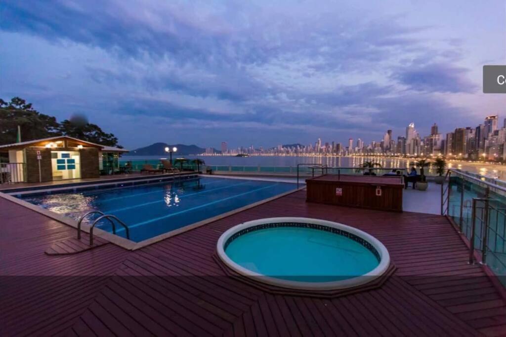 Piscina A Beira-Mar, Tranquilidade E Qualidade No Melhor De Bc Балнеариу-Камбориу Экстерьер фото