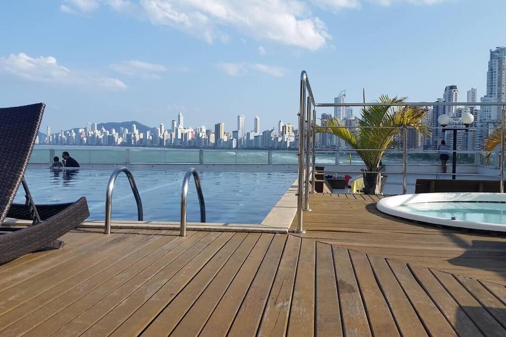 Piscina A Beira-Mar, Tranquilidade E Qualidade No Melhor De Bc Балнеариу-Камбориу Экстерьер фото