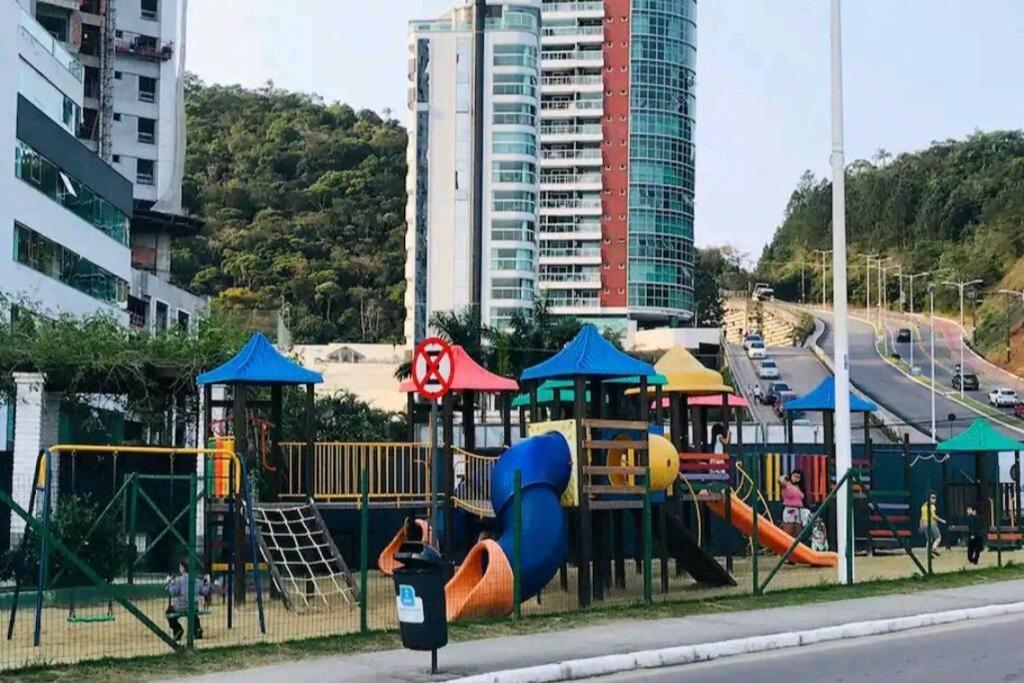 Piscina A Beira-Mar, Tranquilidade E Qualidade No Melhor De Bc Балнеариу-Камбориу Экстерьер фото